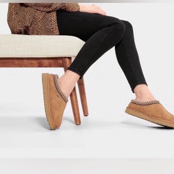 BRAND NEW IN BOX UGG Tasman Slipper. Ships out same or next day! - Picture 2 of 15